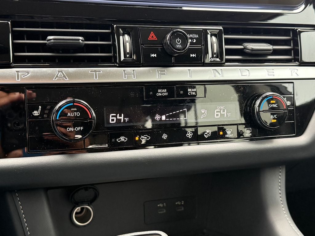 2026 Nissan Pathfinder SV