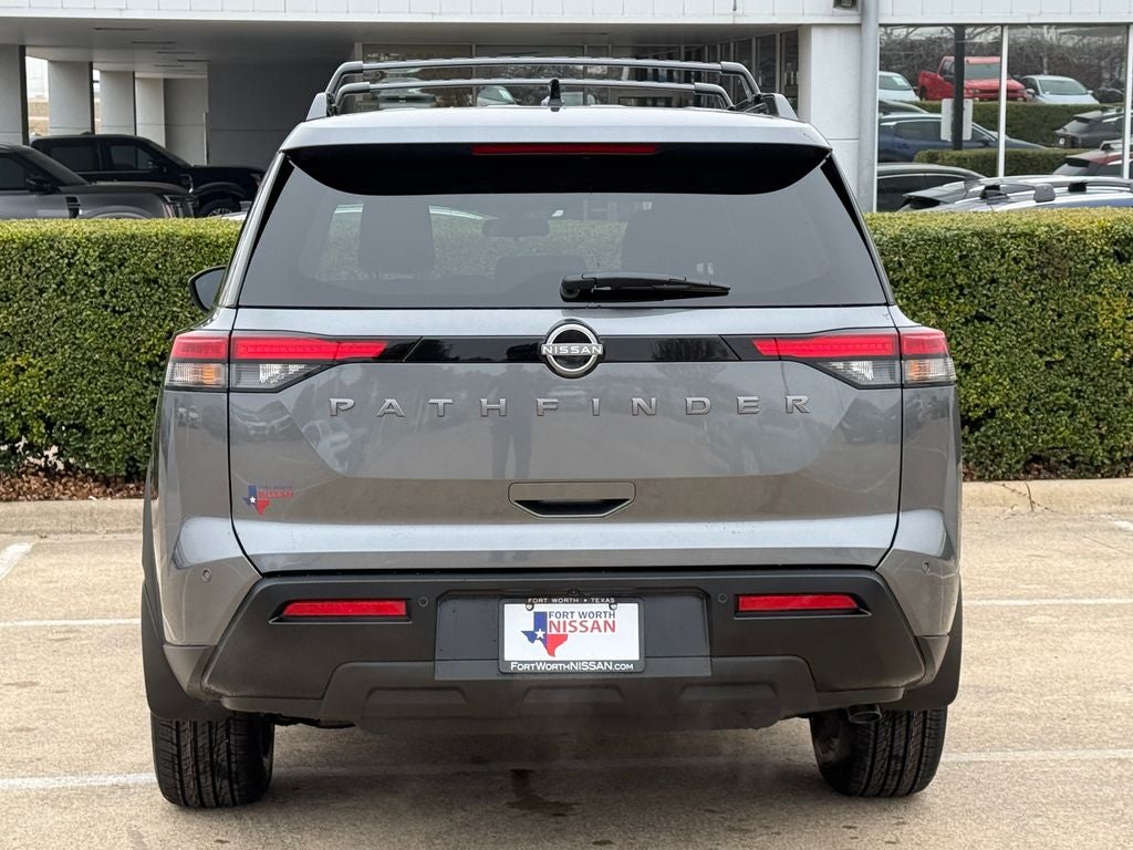 2026 Nissan Pathfinder SV