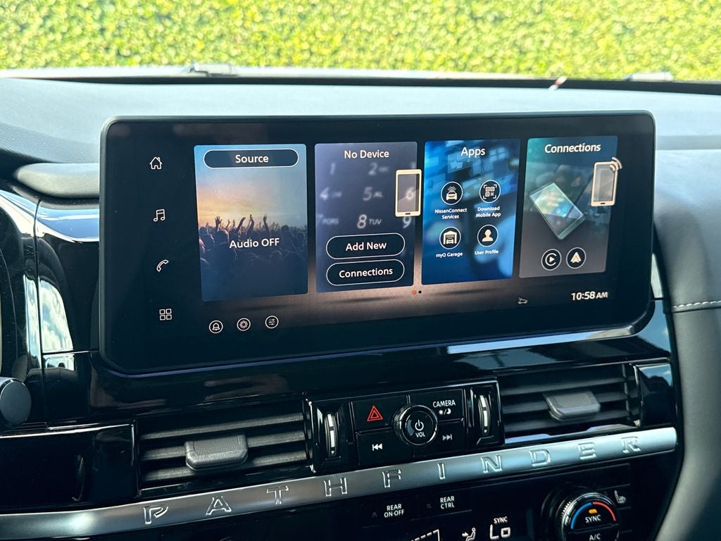 2026 Nissan Pathfinder SV