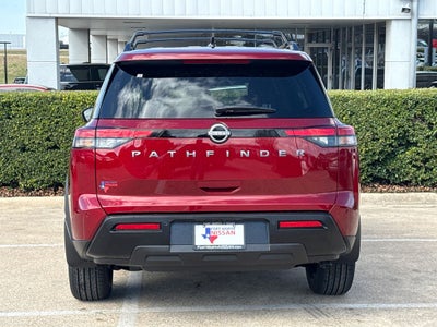 2026 Nissan Pathfinder SV