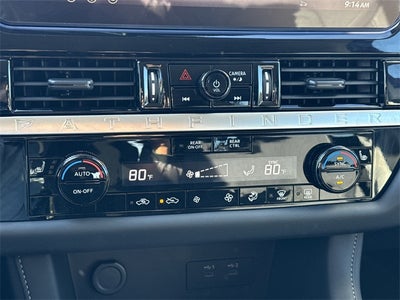 2026 Nissan Pathfinder SV