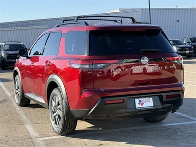 2026 Nissan Pathfinder SV