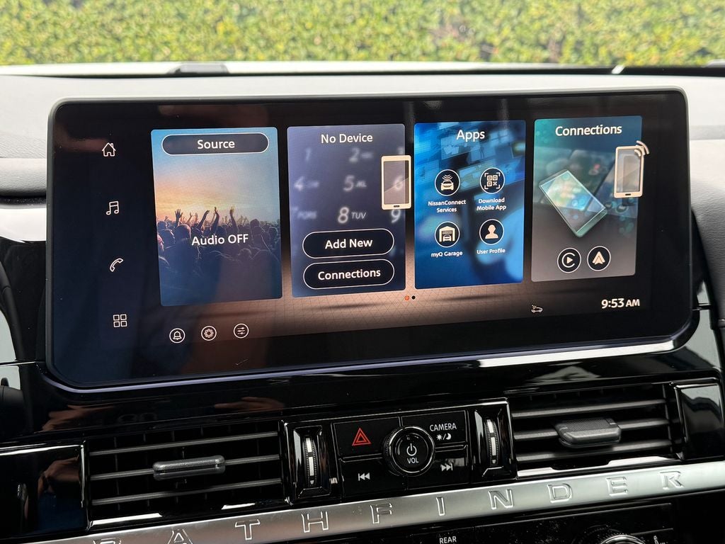 2026 Nissan Pathfinder SV