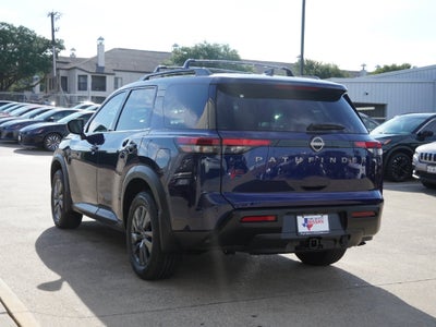 2026 Nissan Pathfinder SV