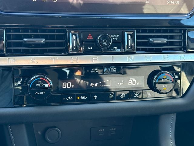 2026 Nissan Pathfinder SV