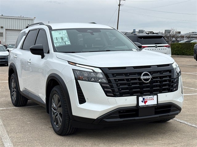 2026 Nissan Pathfinder SV