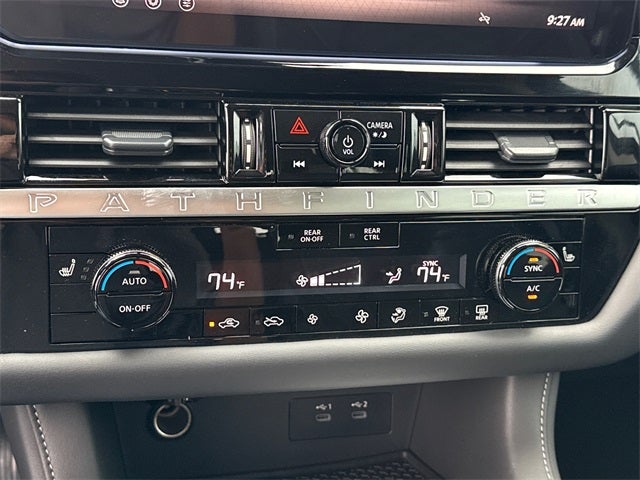 2026 Nissan Pathfinder SV