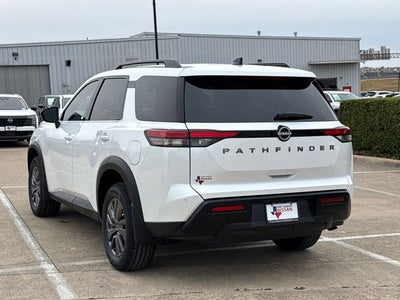 2026 Nissan Pathfinder SV