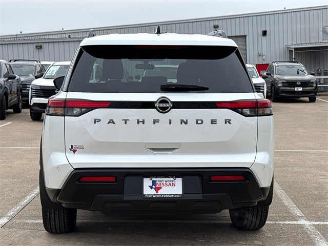 2026 Nissan Pathfinder SV