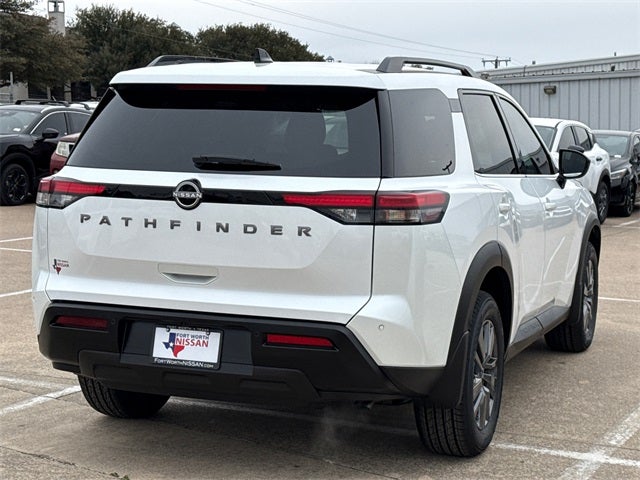 2026 Nissan Pathfinder SV