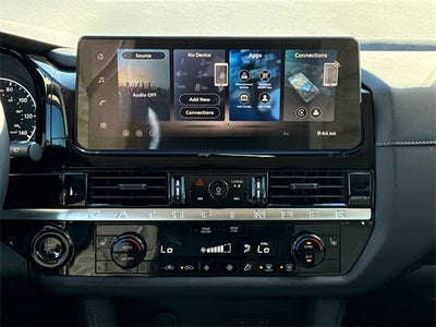 2026 Nissan Pathfinder SV