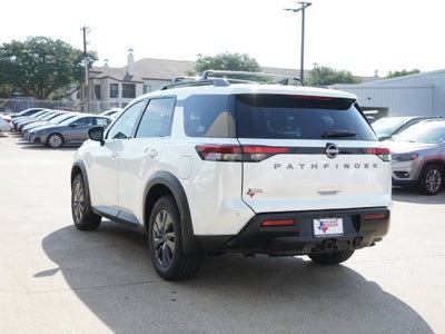 2026 Nissan Pathfinder SV