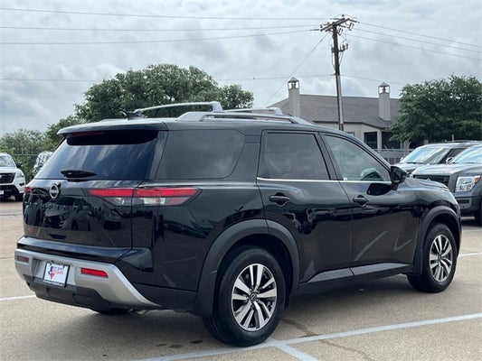 2022 Nissan Pathfinder SL in Fort Worth, TX - Fort Worth Nissan
