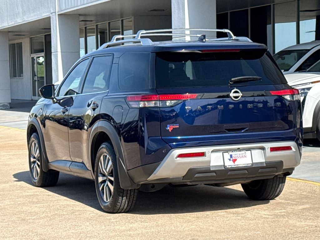 2023 Nissan Pathfinder SL