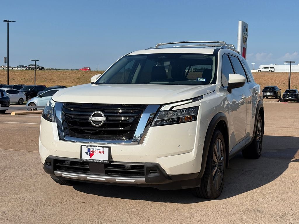 2024 Nissan Pathfinder SL