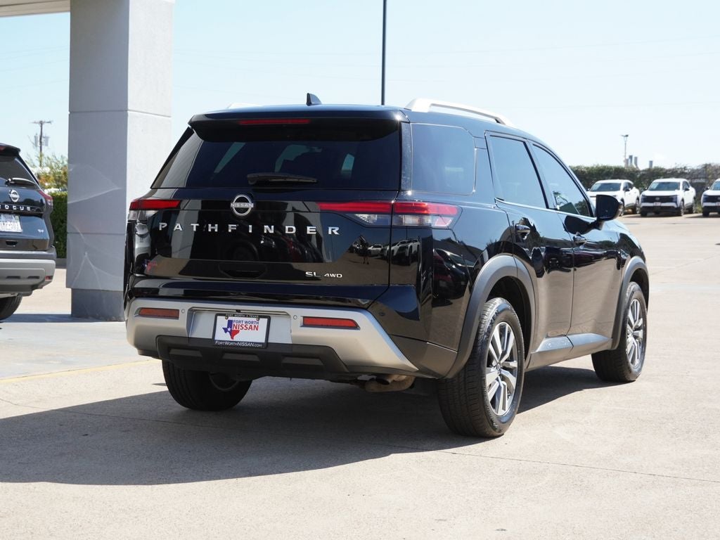2025 Nissan Pathfinder SL