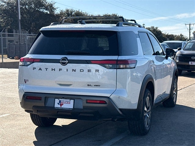 2026 Nissan Pathfinder SL