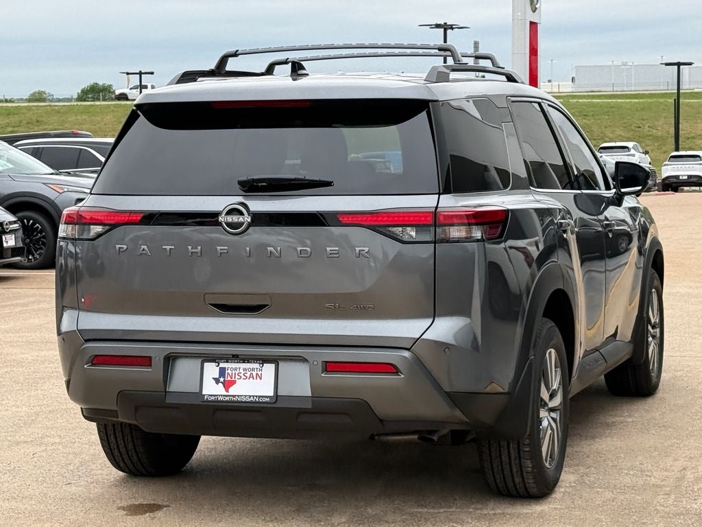 2026 Nissan Pathfinder SL