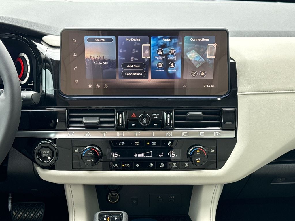 2026 Nissan Pathfinder SL