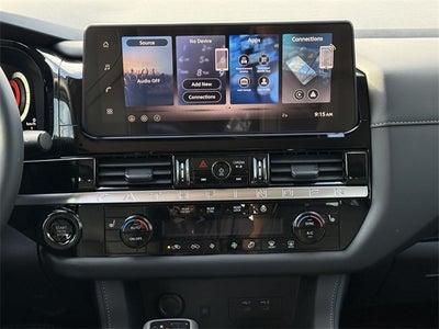 2026 Nissan Pathfinder SL