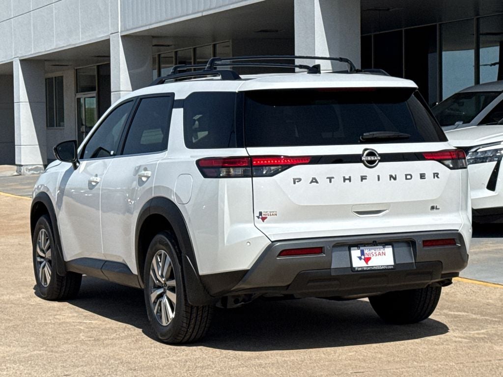 2026 Nissan Pathfinder SL