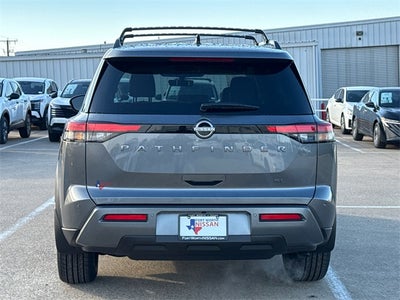 2026 Nissan Pathfinder SL