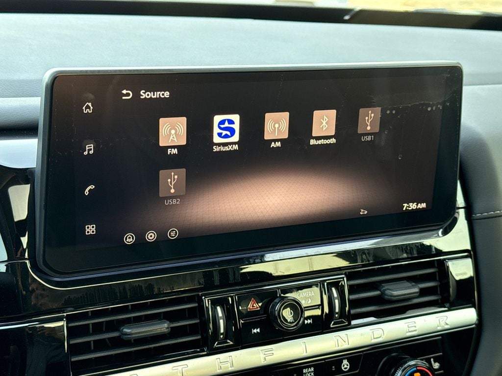 2026 Nissan Pathfinder SL