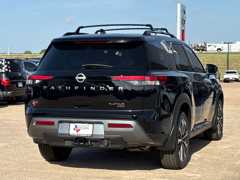 2026 Nissan Pathfinder Platinum