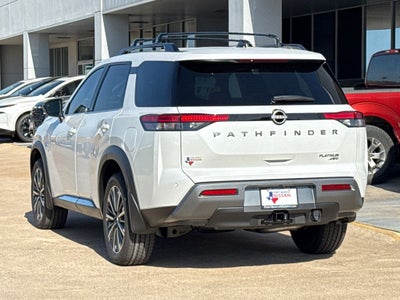 2026 Nissan Pathfinder Platinum