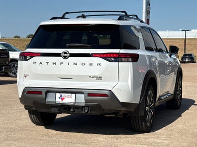 2026 Nissan Pathfinder Platinum