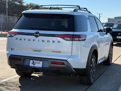 2026 Nissan Pathfinder Platinum