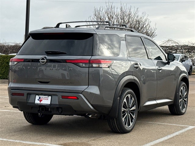 2026 Nissan Pathfinder Platinum