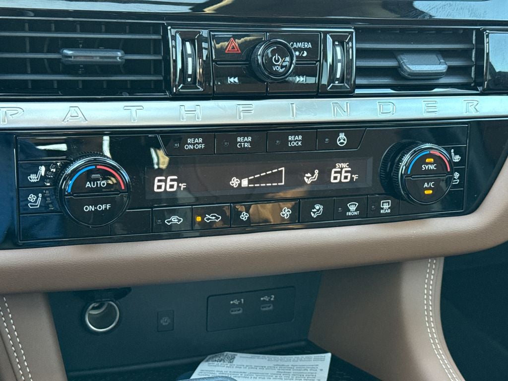 2026 Nissan Pathfinder Platinum