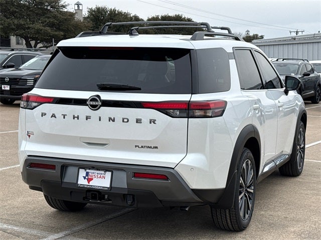 2026 Nissan Pathfinder Platinum