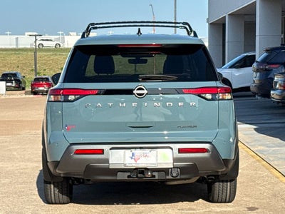 2026 Nissan Pathfinder Platinum