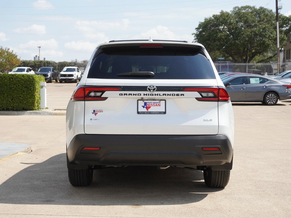 2026 Toyota Grand Highlander Hybrid XLE