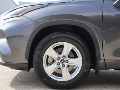 2024 Toyota Highlander LE