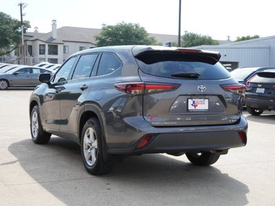 2024 Toyota Highlander LE