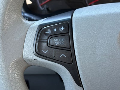 2013 Toyota Sienna LE 8 Passenger