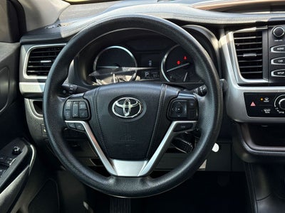 2015 Toyota Highlander LE