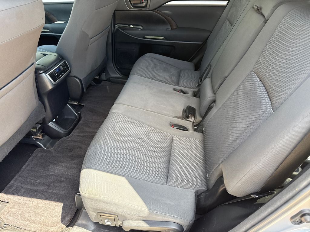 2015 Toyota Highlander LE