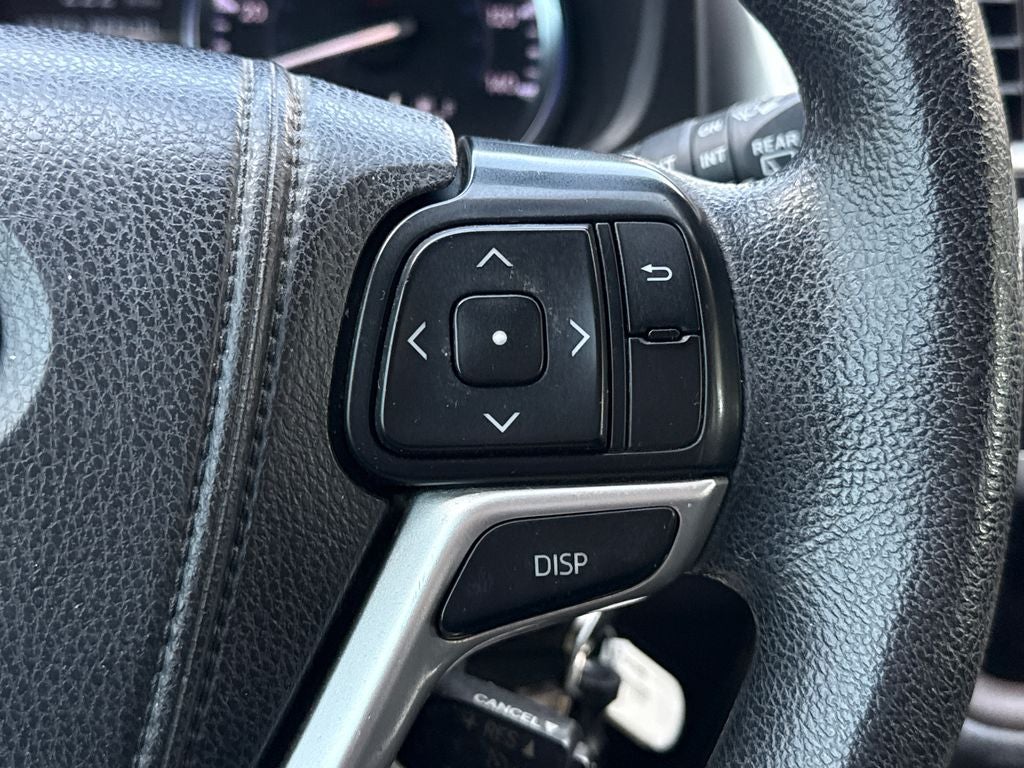 2015 Toyota Highlander LE