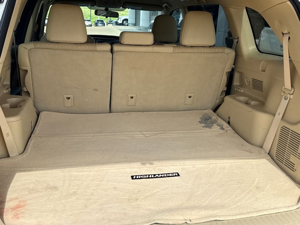 2014 Toyota Highlander LE Plus V6