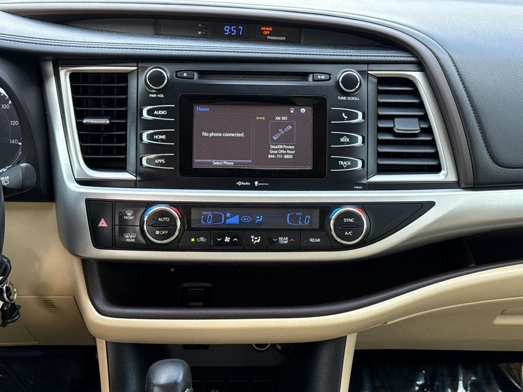 2014 Toyota Highlander LE Plus V6