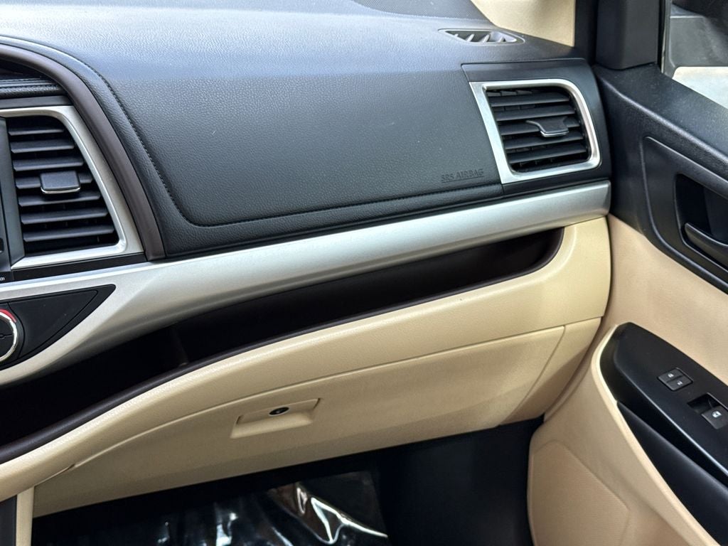 2014 Toyota Highlander LE Plus V6