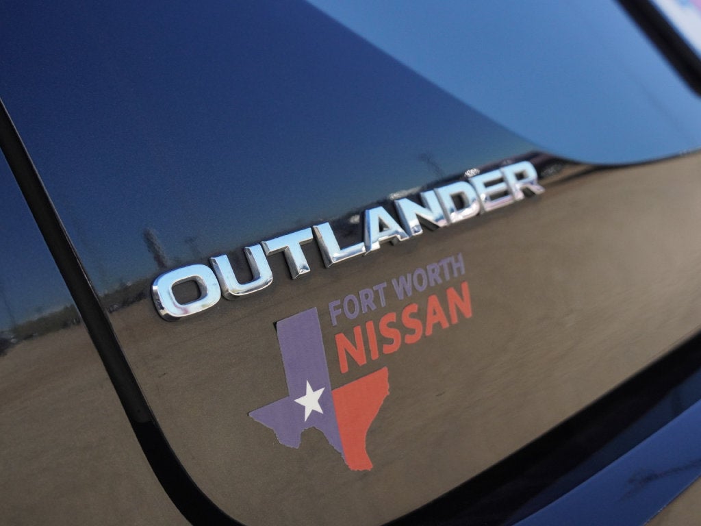 2022 Mitsubishi Outlander SE