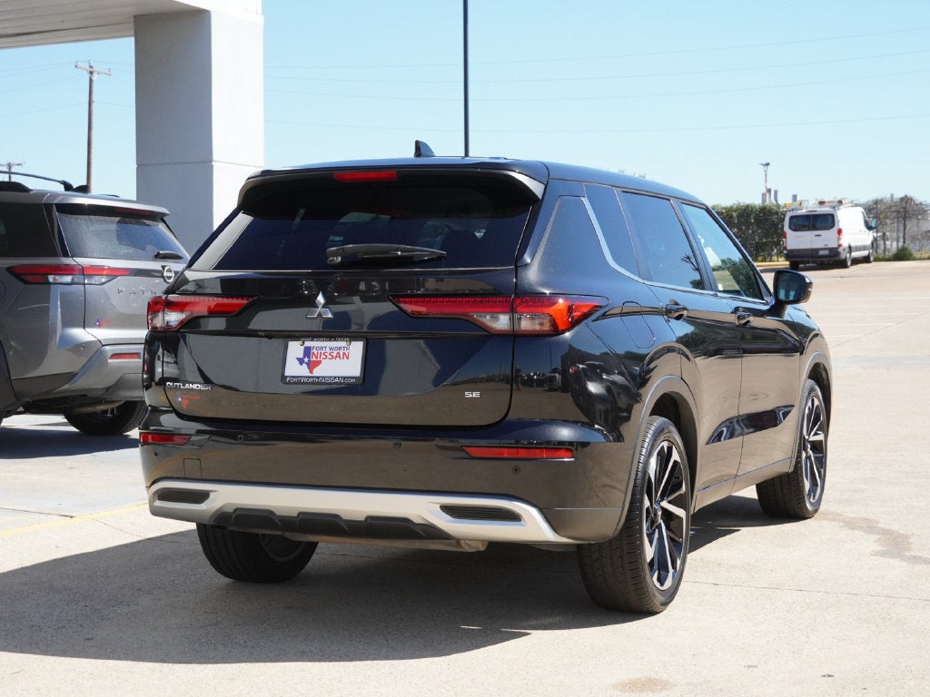 2022 Mitsubishi Outlander SE
