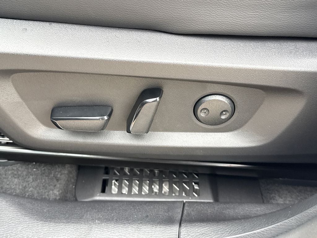 2026 Nissan Rogue Plug-In Hybrid Platinum