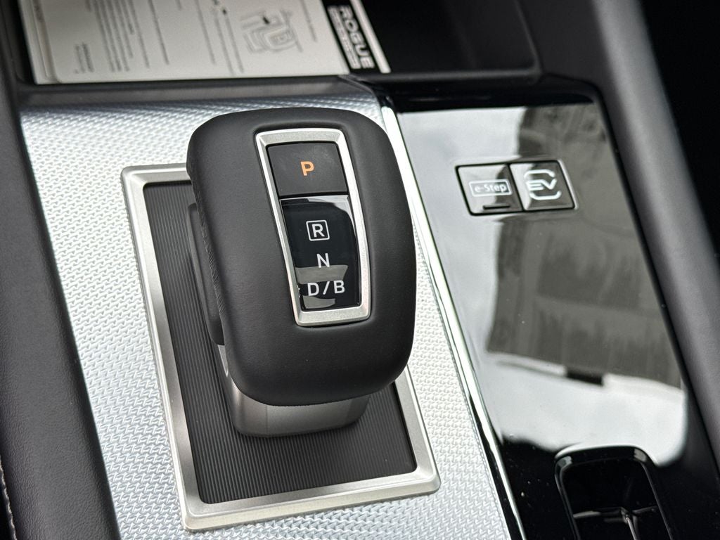 2026 Nissan Rogue Plug-In Hybrid Platinum