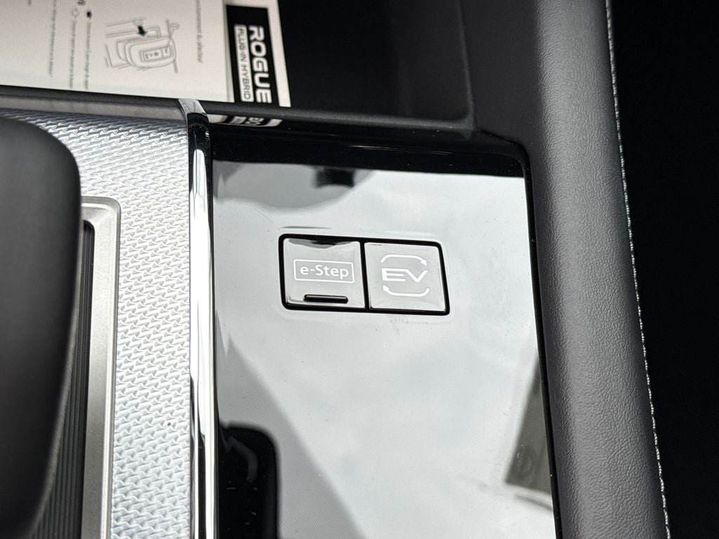 2026 Nissan Rogue Plug-In Hybrid Platinum